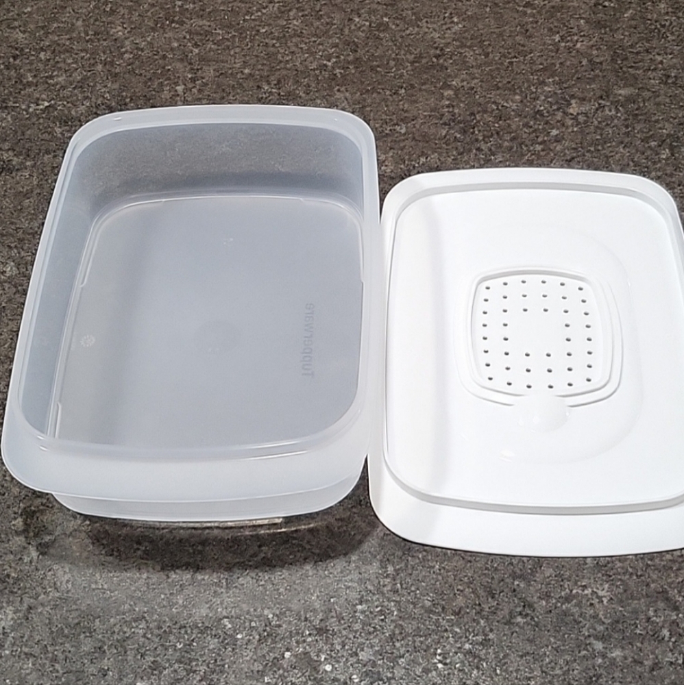 EXCLUSIVE CheeSmart FridgeStackable Container - Picture 2 of 4